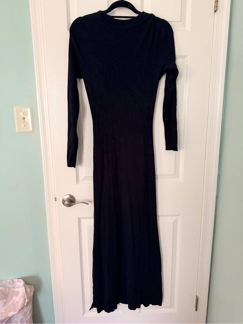 Abercrombie & Fitch Knit Black Long-Sleeve Maxi Dress